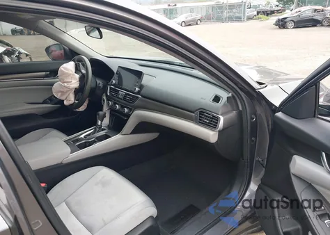 2020 Honda Accord Lx z USA, uszkodzony, nr VIN 1HGCV1F18LA108872